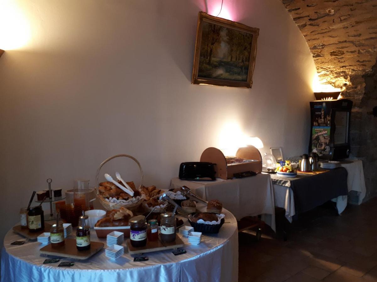 Auberge De La Couronne Lablachère Eksteriør bilde